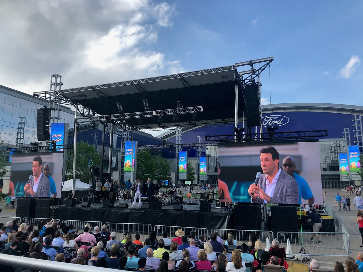 Daytime stage and LED, The Star in Frisco