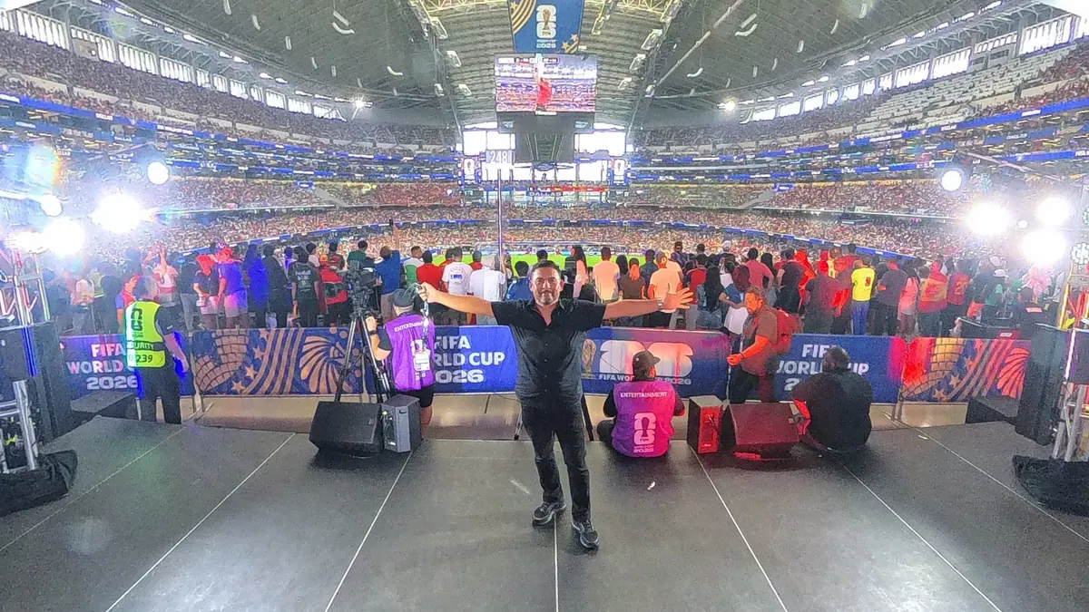 Fan event stage, AT&T Stadium