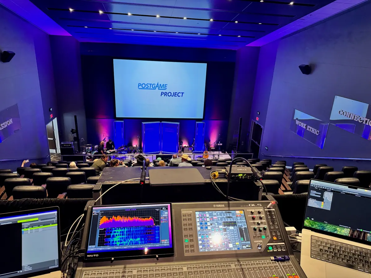 Meeting room from front of house