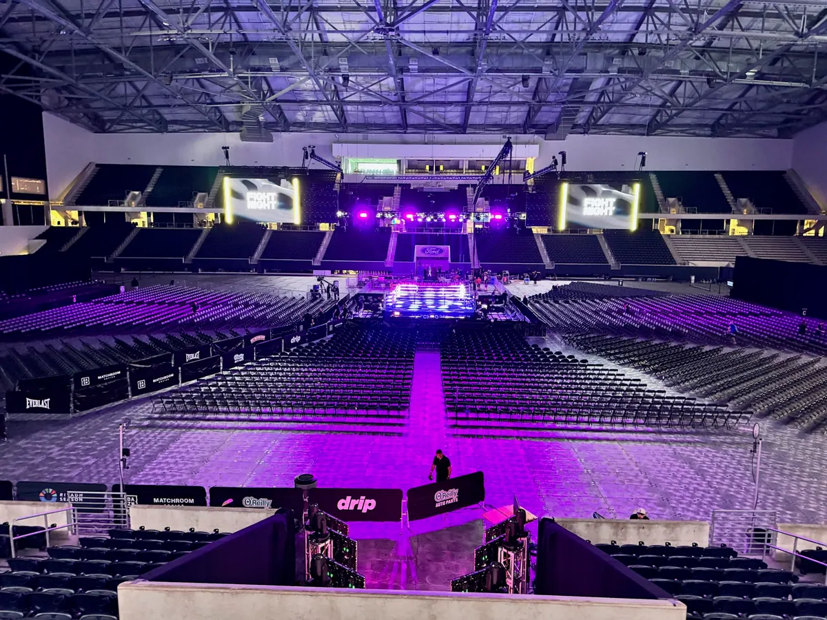 Fight night lighting, Ford Center at The Star