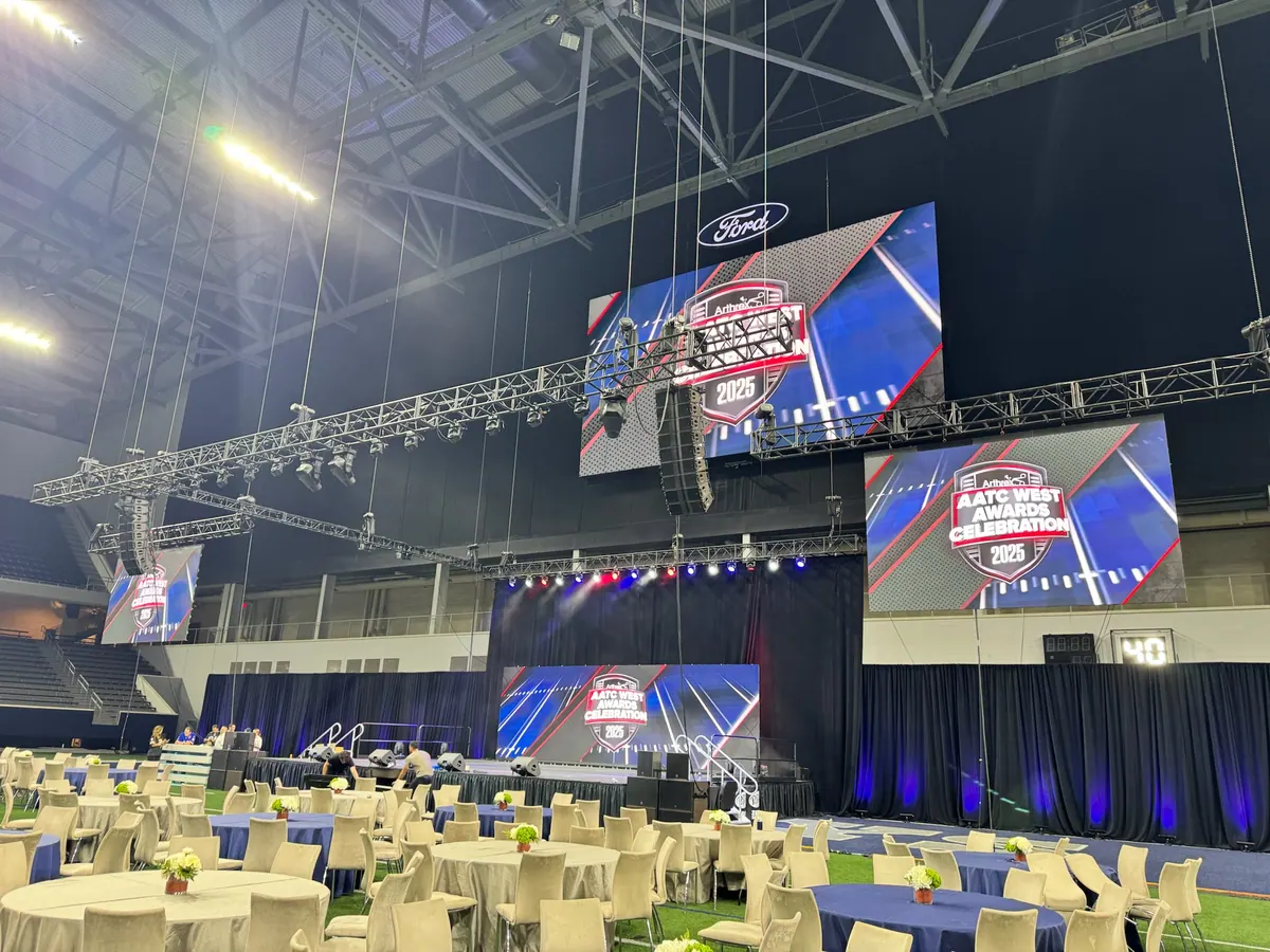Flown LED and stage for an awards dinner, Ford Center at The Star